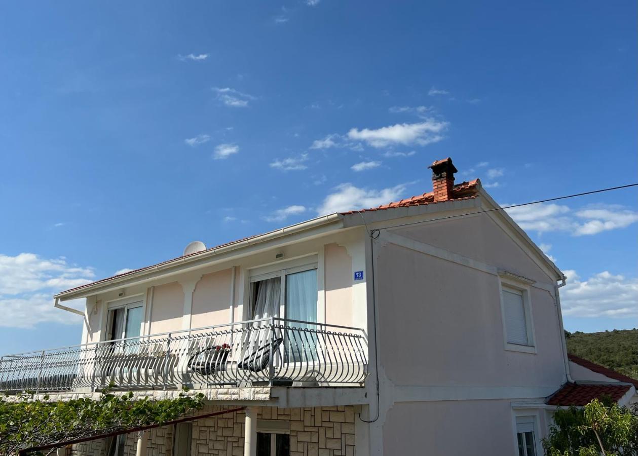 Apartments Tino & Leon Sukošan Exterior foto