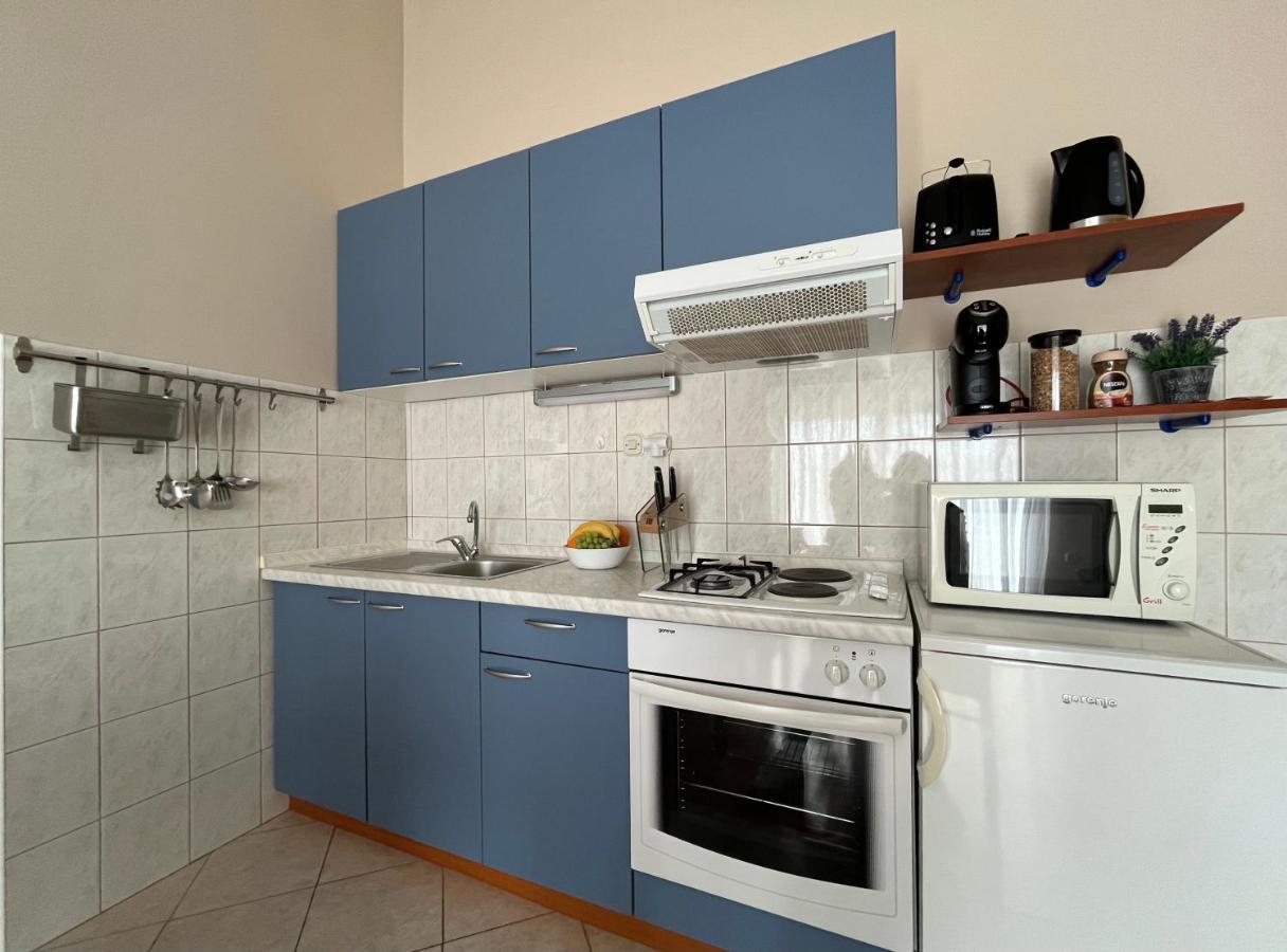 Apartments Tino & Leon Sukošan Exterior foto