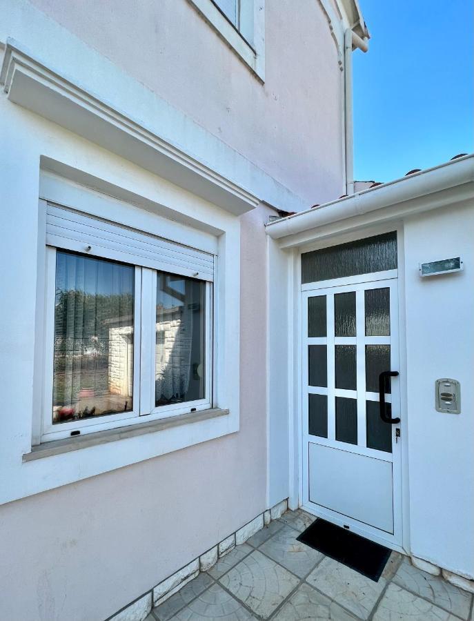 Apartments Tino & Leon Sukošan Exterior foto